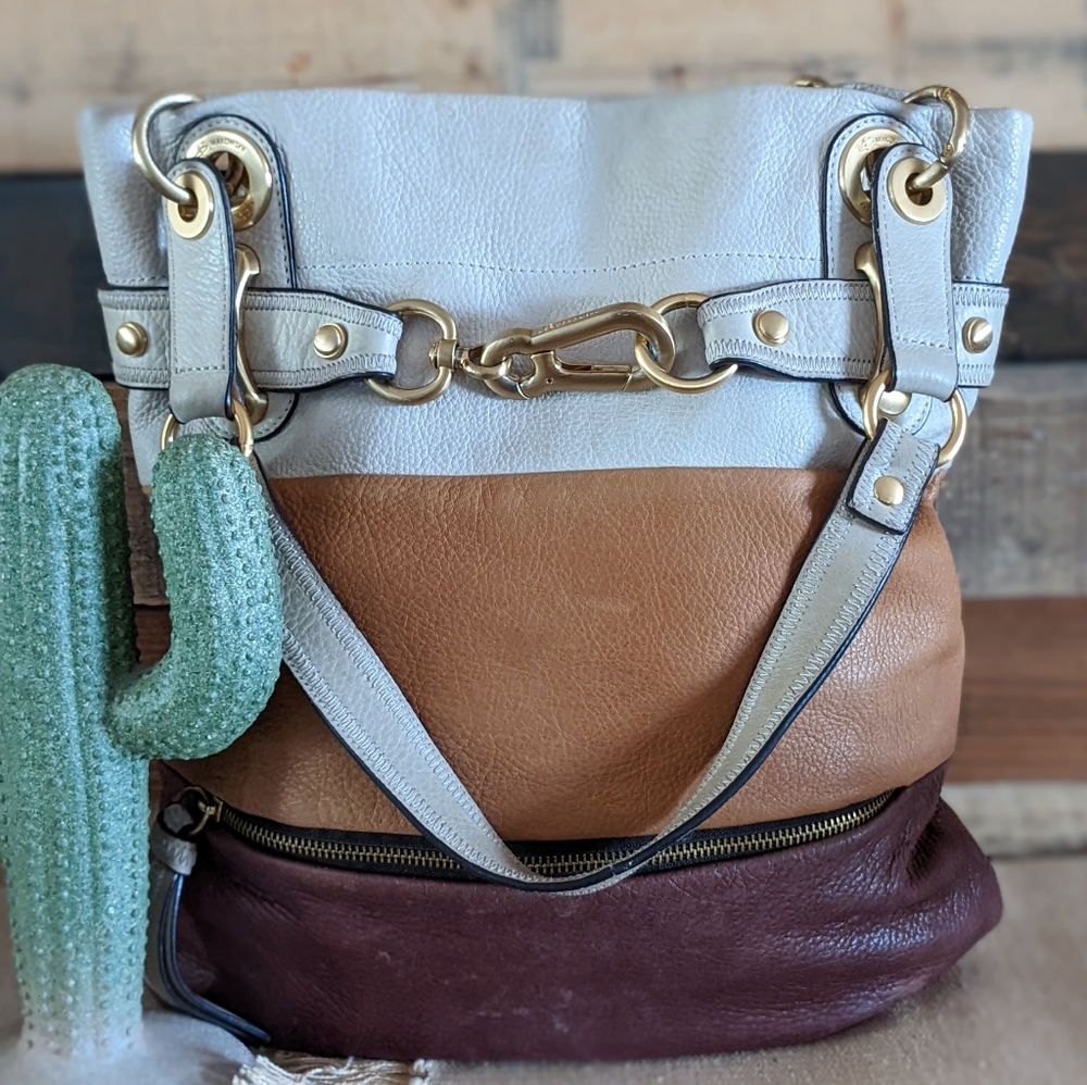 B MAKOWSKY COLORBLOCK LEATHER SHOULDER BAG